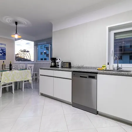 Lysa's House * Amorosa